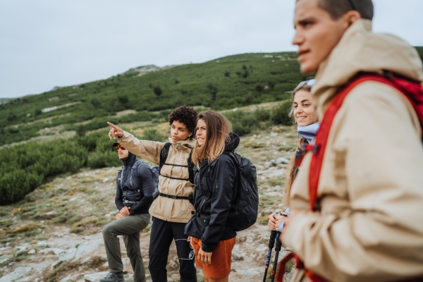 Как ориентироваться в походных условиях?